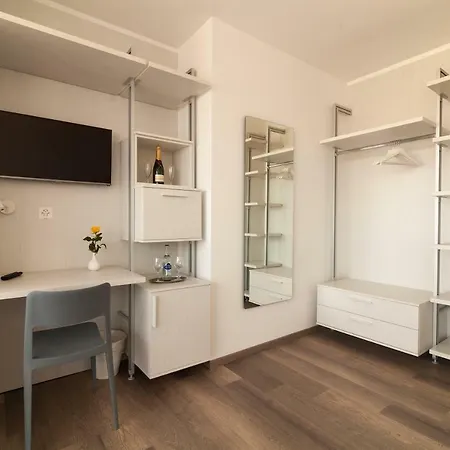Milano 3*